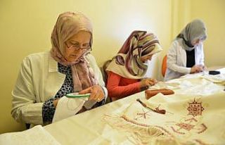 YAKMEK’ler kursiyerlerine terapi gibi geliyor