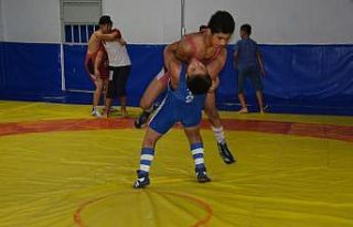 Yunusemre kış güreş kursları başladı