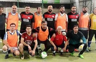 Zabıta ve gazeteciler arasında dostluk maçı