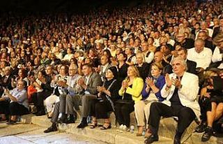 Zeki Müren, vefatının 23. yılında çok sevdiği...