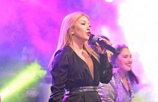 Zeytin Festivali’nde Ece Seçkin fırtınası