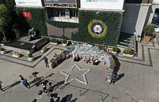 1 ton 881 kilo uyuşturucunun ele geçirildiği operasyonun...