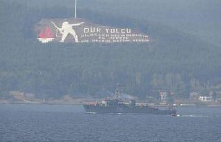 2 Rus savaş gemisi Çanakkale Boğazı’ndan geçti