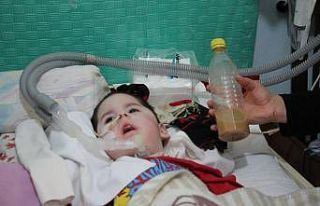 2 yaşındaki SMA hastası Alperen hayatını kaybetti