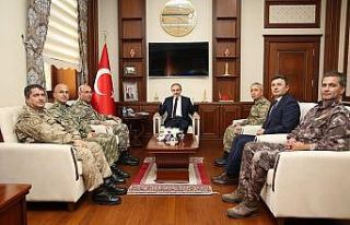 3. Ordu Komutanı Korgeneral Öngay, Vali Epcim’i...