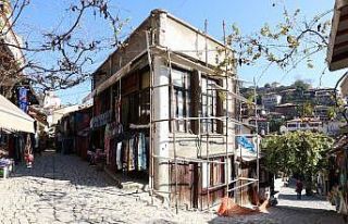 62 tarihi dükkan restore ediliyor