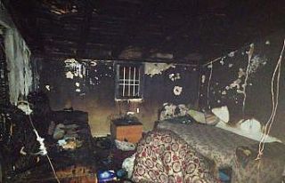 84 yaşındaki adam 2 evinin birden yanmasını yaşlı...