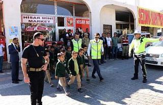 Ahlat’ta “Yaya Güvenliğinin Nöbetçisiyiz”...