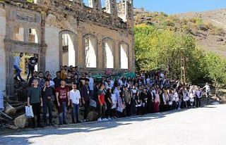 Avrasya Üniversitesi Mimarlık Bölümü öğrencilerinden...