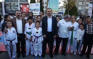 Bakan Kasapoğlu'ndan gençlere kutlama