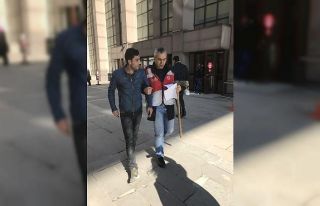 Bakırköy Adliyesi’ne balta ile gelen sanığa...