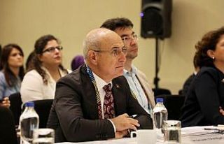 Başkan Akgün ‘Doktora Çarşısı’na jürilik...