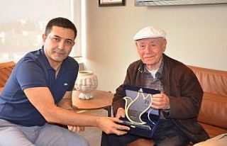 Başkan Günel, caz müziğinin Kuşadalı efsanesi...