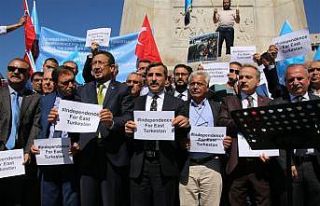 Başkent’te Çin yönetimi protesto edildi