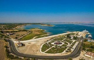 Belediye Başkanı Gürkan feribot yolunda incelemede...