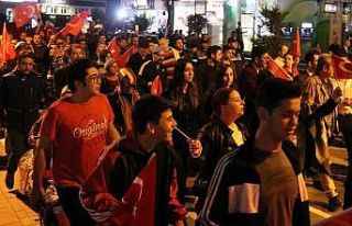 Bolu’da yüzlerce kişi Barış Pınarı Harekatı’na...