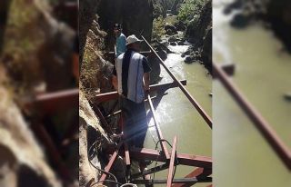 Çal’da doğal kanyonu metalle donattılar