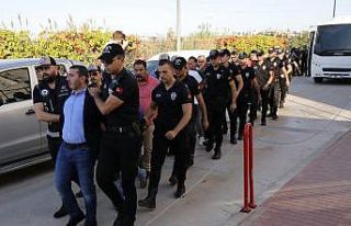 Cezaevi müdürlü polisli örgüte 34 tutuklama