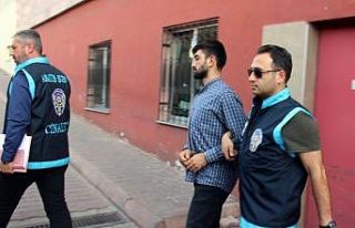 Cinayet şüphelisi adliyeye çıkarıldı