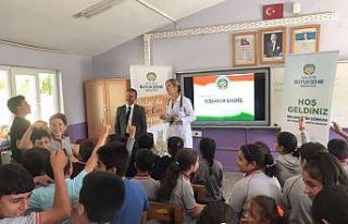 Çocuklara hayvan sevgisi kazandırılması için...