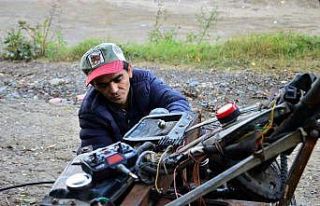 Çocukluk hayali 4x4 elektrikli aracı 3 yılda yaptı