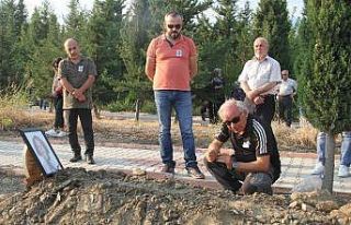 Diş hekimi Urhan gözyaşları eşliğinde toprağa...