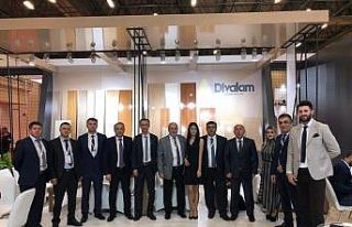 DİVAPAN standına yoğun ilgi