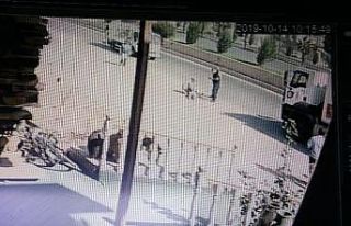 Dondurma almaya giderken kamyon çarptı