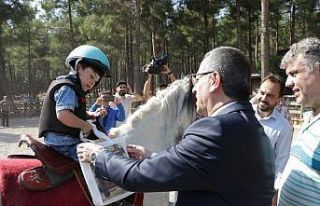 Down sendromlu çocuklara atlı terapi
