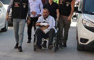 Eski eşini satırla yaralayan şahıs adliyede