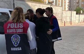 Ev faresi hırsızlar yakalandı