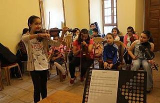 Eyüpsultan Belediyesi’nin Kültür Sanat Kurslarına...