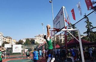 Fatih’te 3x3 Sokak Basketbolu Turnuvası başladı