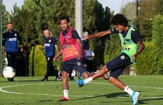 Fenerbahçe, hücum - savunma organizasyonları çalıştı
