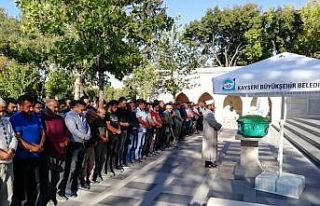 Göçük altında kalan adam son yolculuğuna uğurlandı