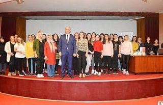 Hamileler bu eğitimle doğuma hazırlanıyor