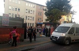 Hasarlı okulların öğrencileri, yeni okullarında...