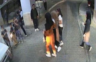 Hasta öğrenciyi otobüsle hastaneye ulaştırdı