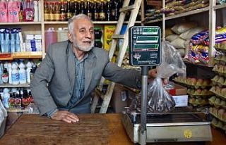 Hayırsever vatandaş ‘veresiye defteri’ni satın...