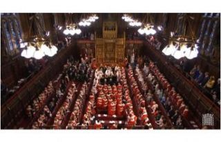 İngiliz Parlamentosunda yeni yasama yılı açıldı