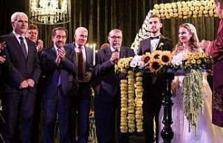 İşadamı Ferit Keleş’in oğlunun düğünü siyaset...