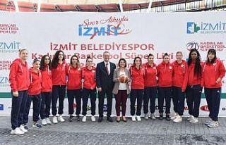 İzmit Belediyespor Kadın Basketbol Takımı yeni...