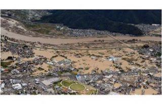 Japonya'daki tayfunda ölü sayısı 18'e...