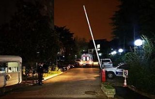 Kadın doktor sekizinci kattan yere çakıldı