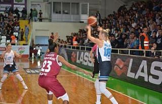 Kadınlar Basketbol Süper Ligi: İzmit Belediyespor:...