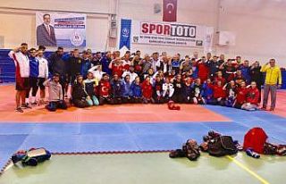 Kick Boks Milli Takımı, Demirkazık’ta hazırlanıyor