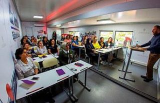 Kız Kardeşim Eğitim Tırı Denizlili kadınlarla...