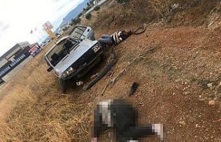 Kontrolden çıkan otomobil, taklalar atıp tarlaya...