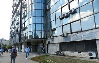 Kosova zehirlenme olayının sonuçlarını bekliyor