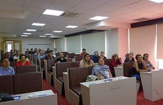 Kuşadası Ticaret Odası’nda e-ticaret semineri...